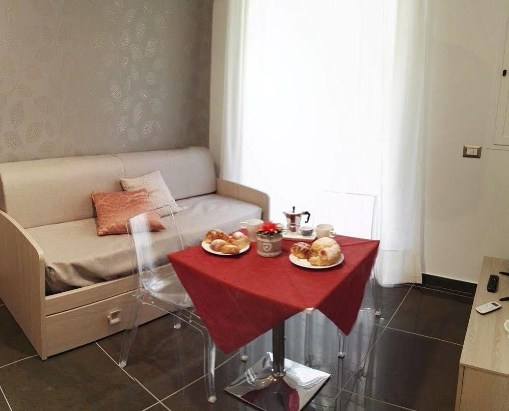 Отель Be Italian Flat Bovio Неаполь Экстерьер фото