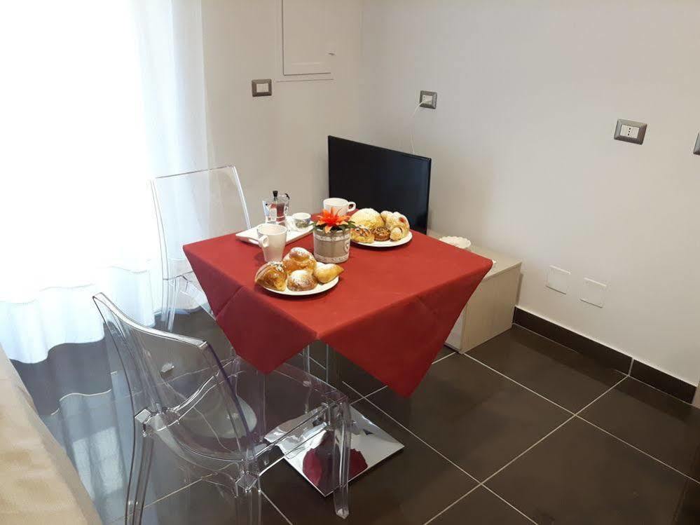 Отель Be Italian Flat Bovio Неаполь Экстерьер фото